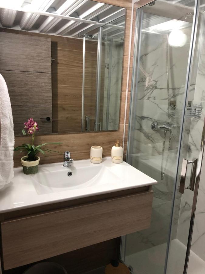 Loft 2 , San Ignacio Maracena Lägenhet Exteriör bild